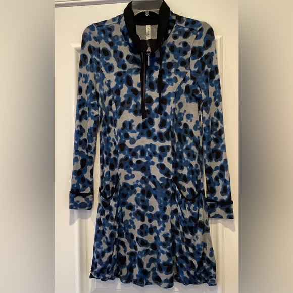 Pieces Kensie Dress Size Small Animal Print Pullover Long Sleeve Athleisure - Picture 1 of 12